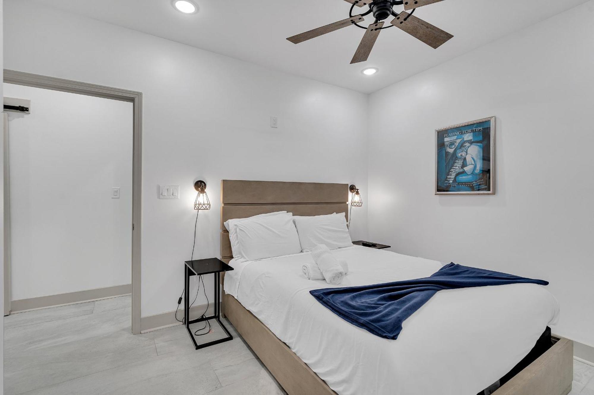 Sleeps 24-spacious Near Fq W Pool * New Orleans