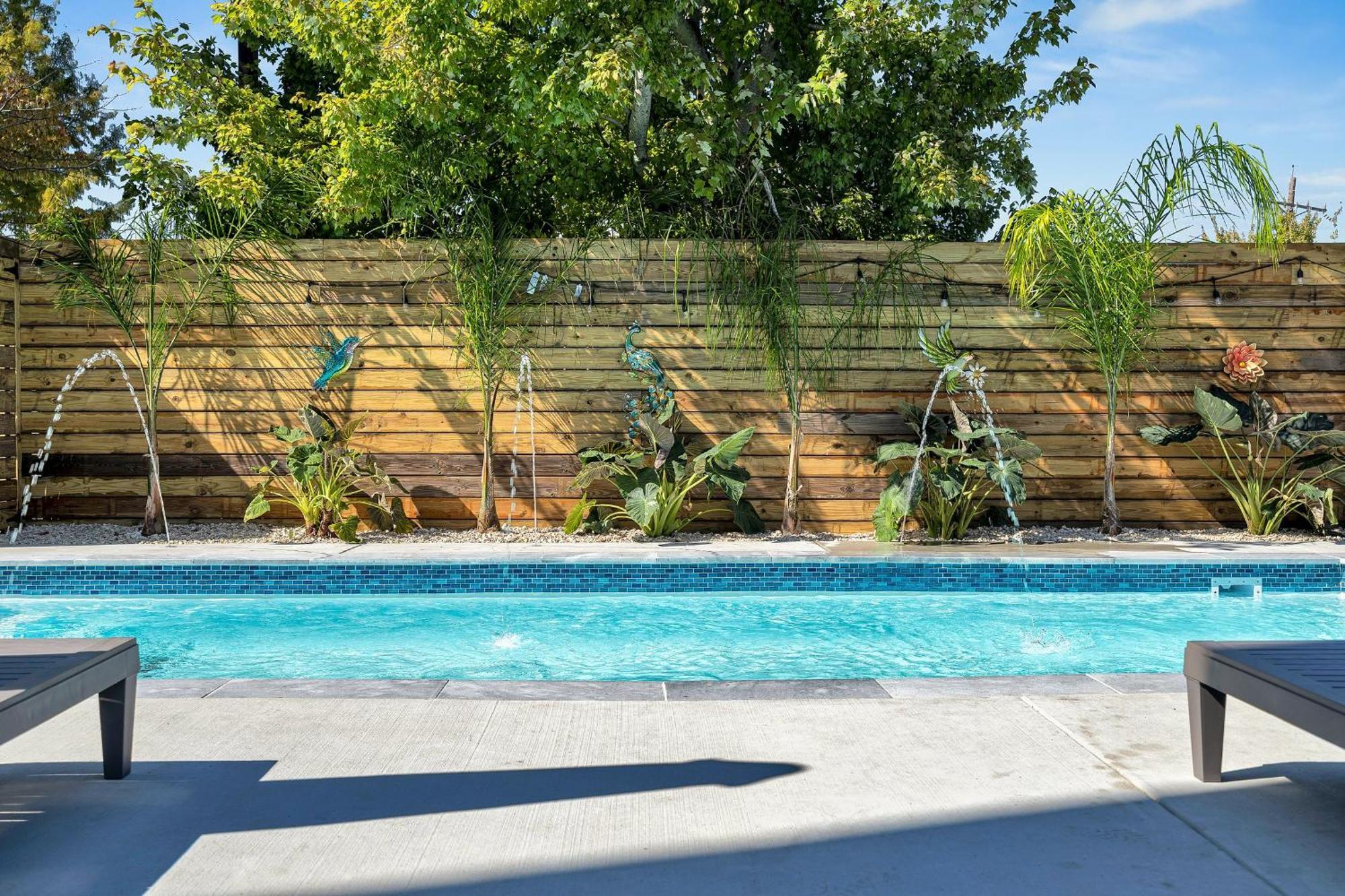 Sleeps 24-spacious Near Fq W Pool New Orleans