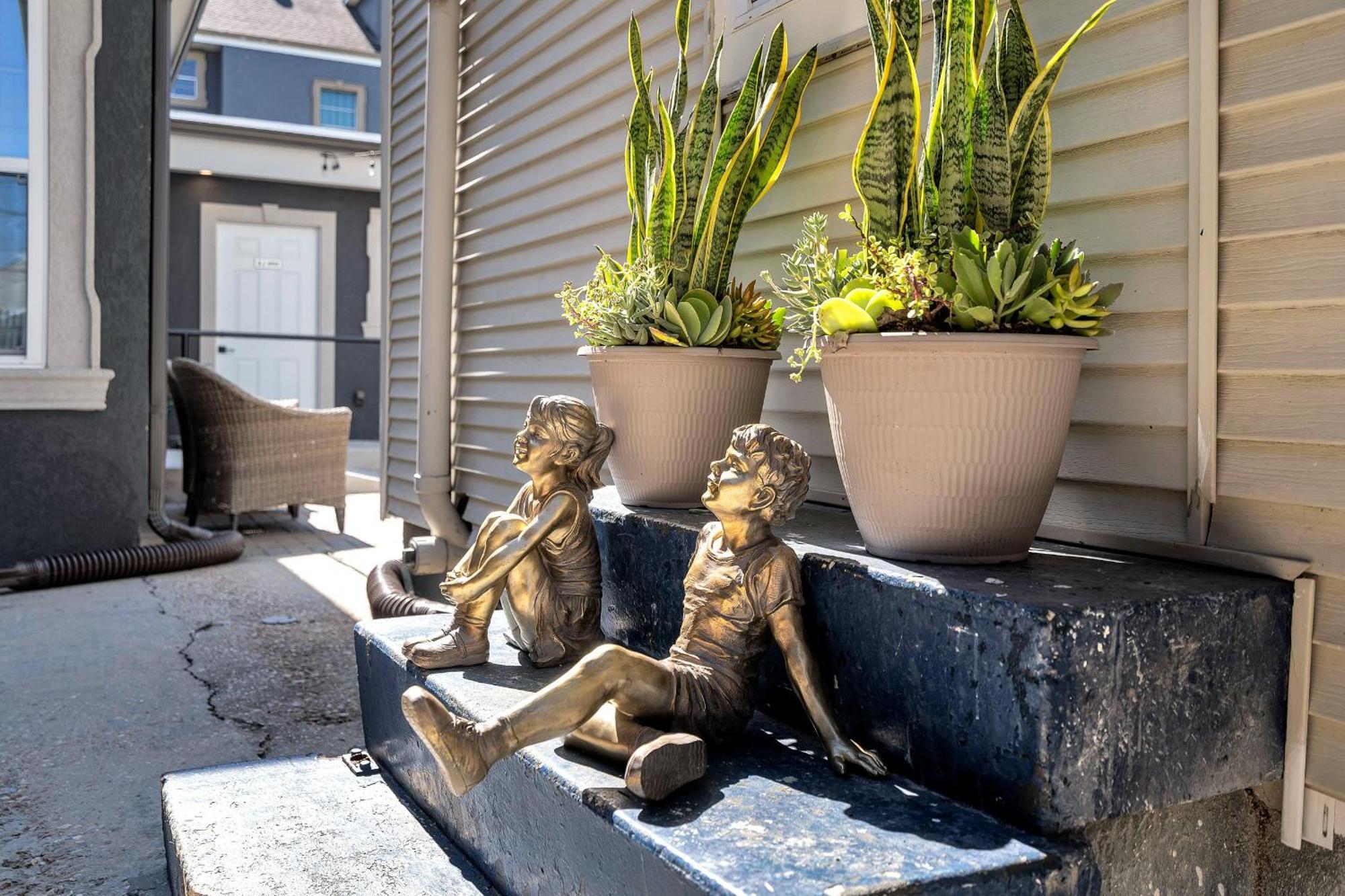 Sleeps 24-spacious Near Fq W Pool Hotel New Orleans