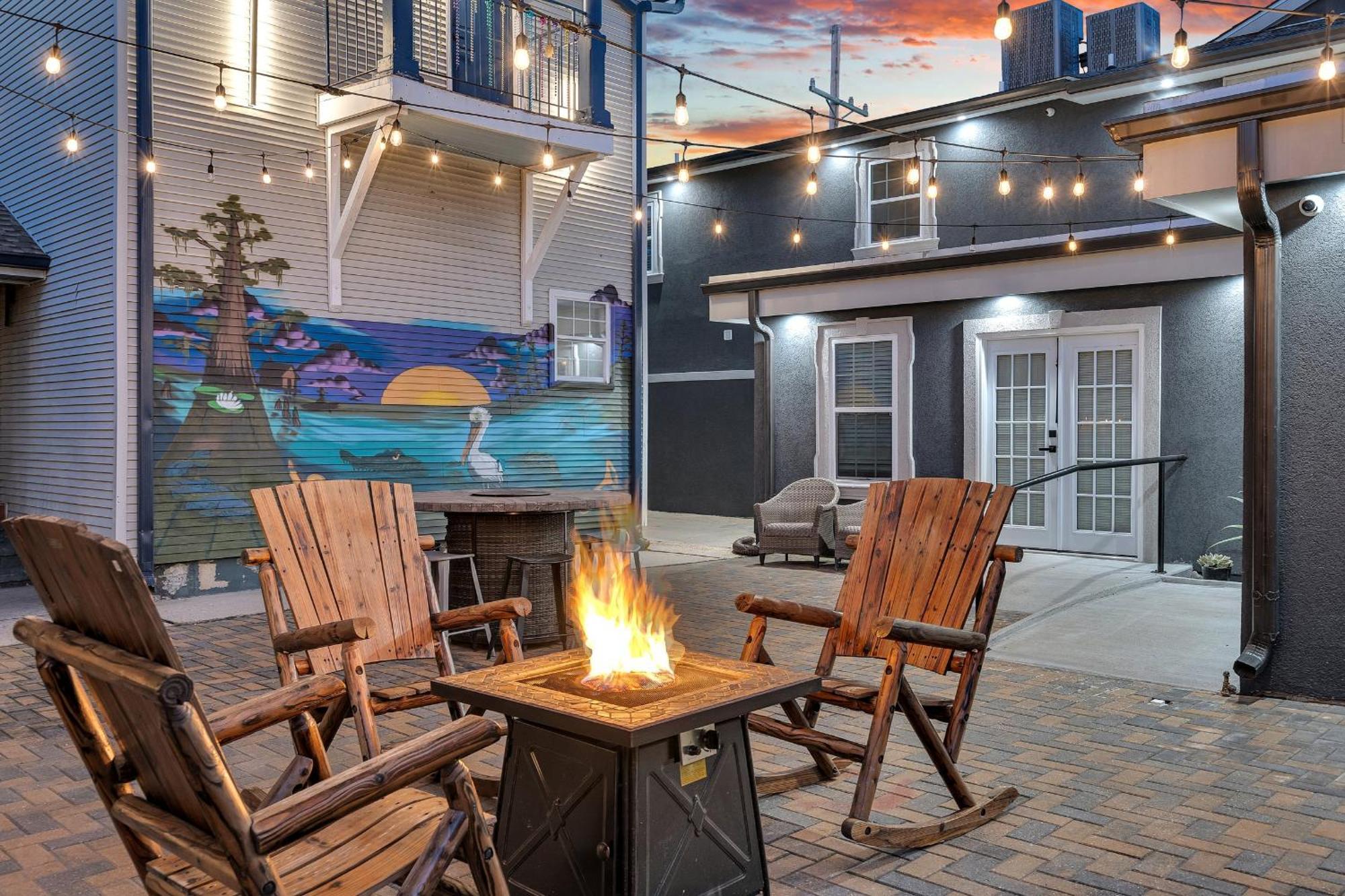 Sleeps 24-spacious Near Fq W Pool Hotel New Orleans